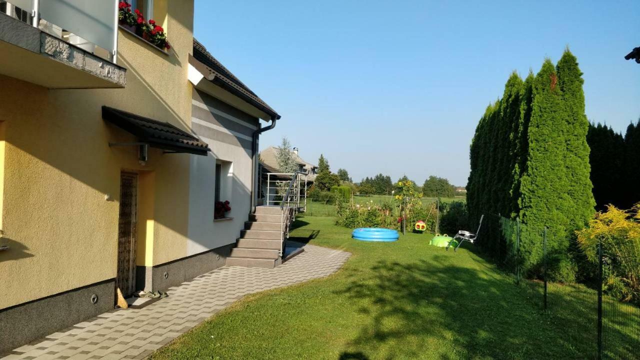 Ana'S Place Целе Экстерьер фото